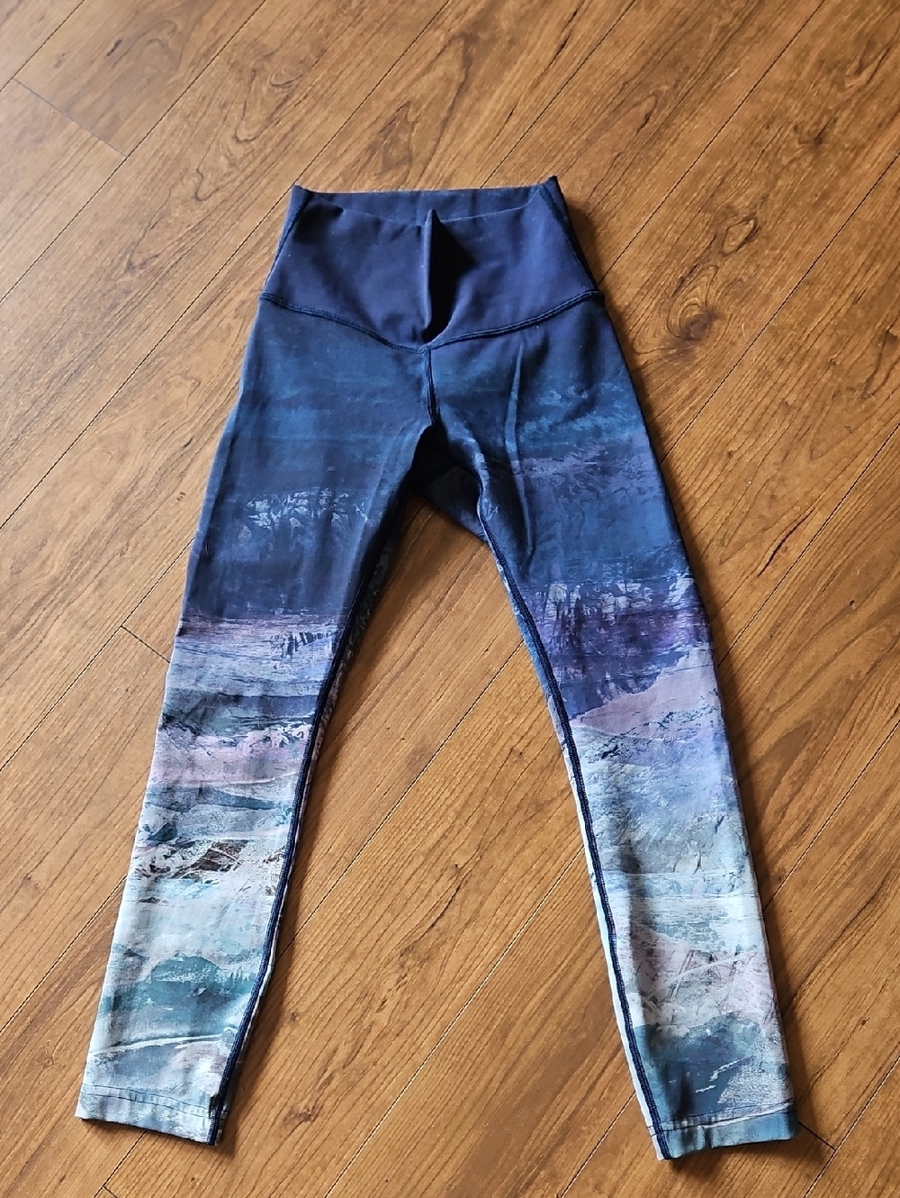 Lululemon athletica Wunder Under Highrise Tight Hr Panorama Leggings Size 2